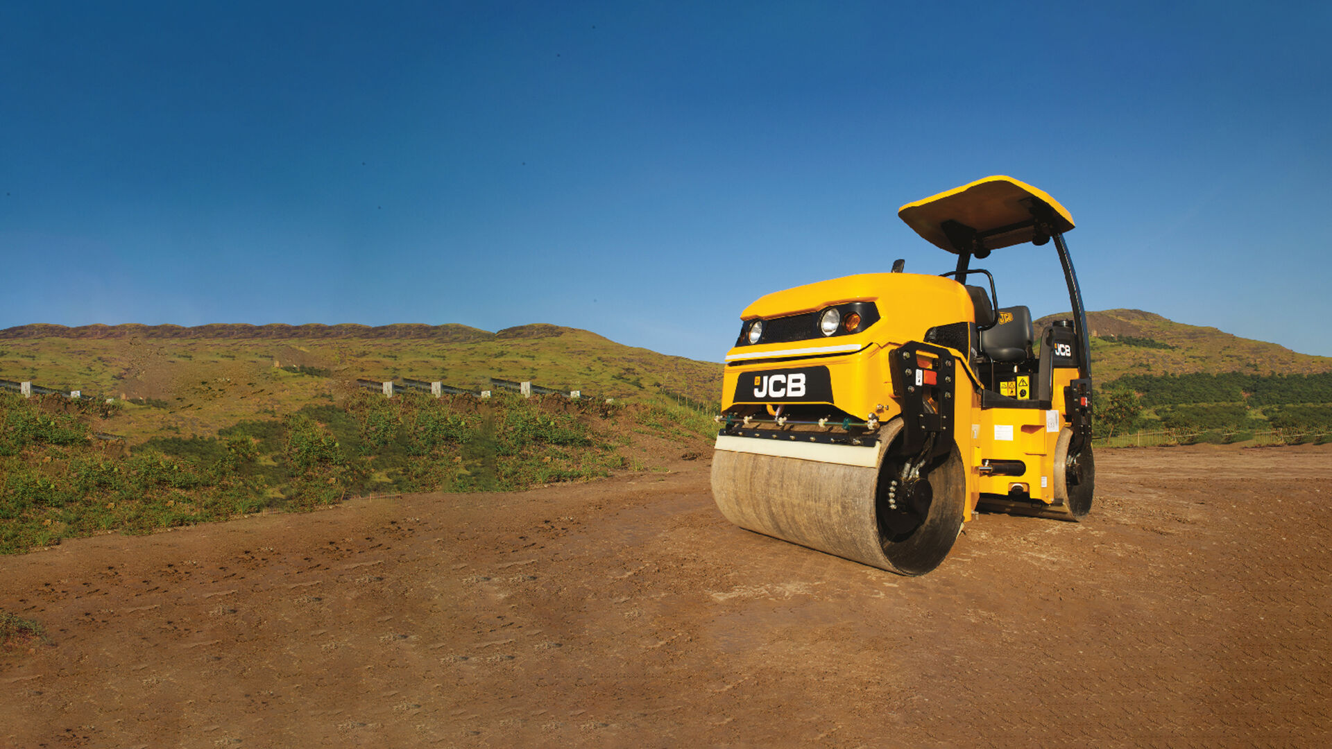 JCB_compactor_vmt330_2880_1619