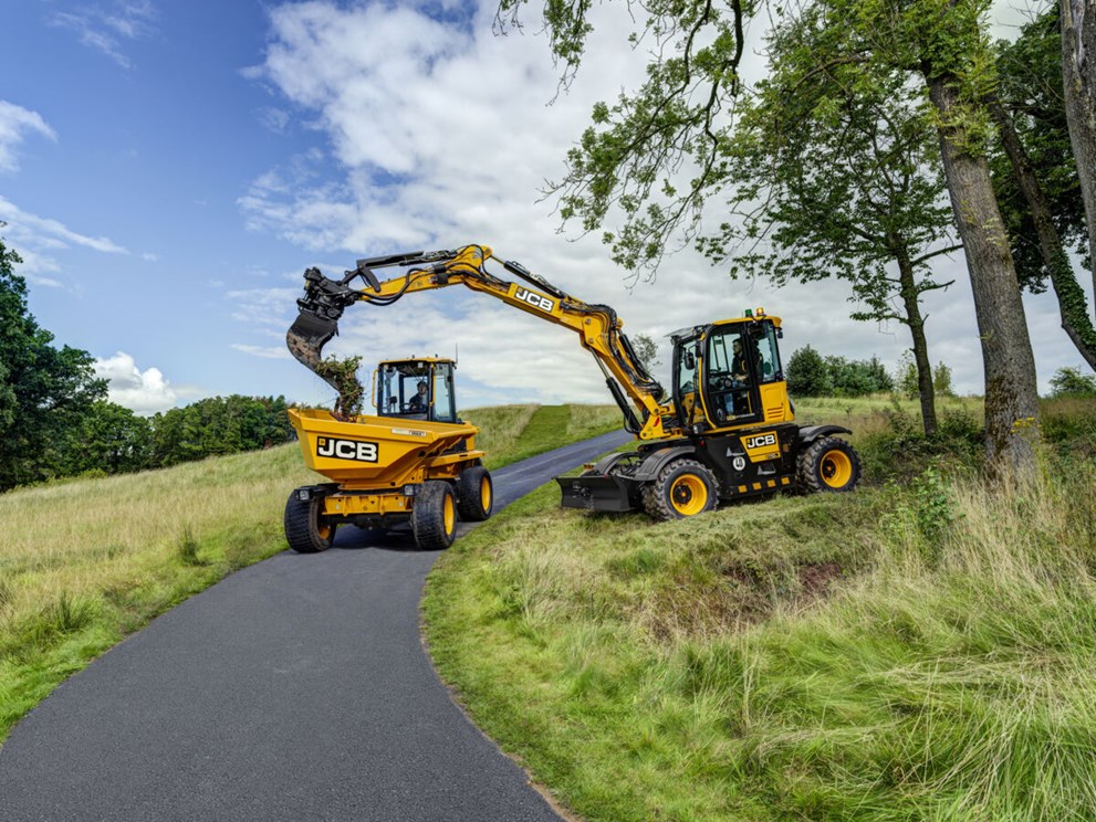 Raptor Tiltrotator and Hydradig 110W with cable bucket