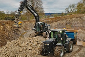 Black 220X & Fastrac Sinclair Plant Ltd 